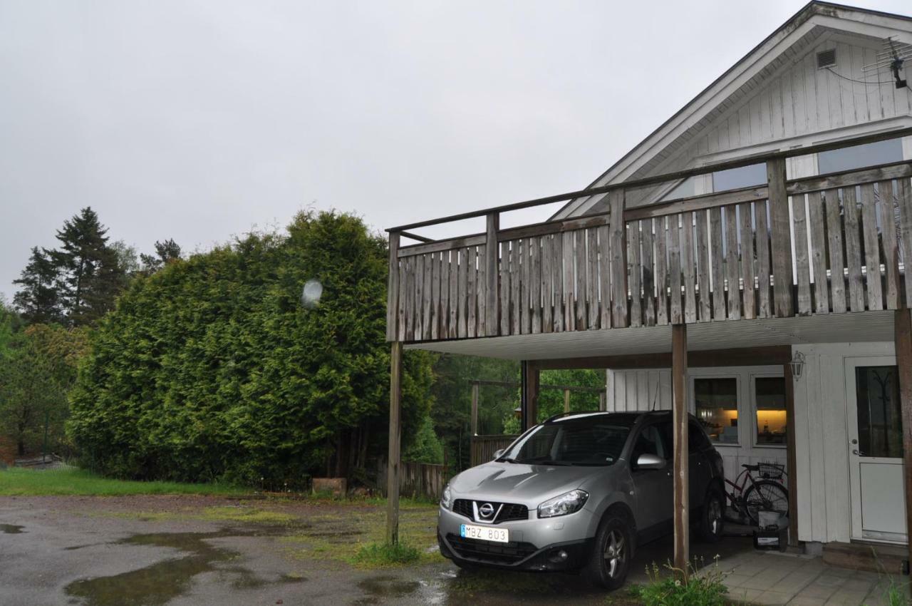 Hultakulla Hostal Lindome Exterior foto